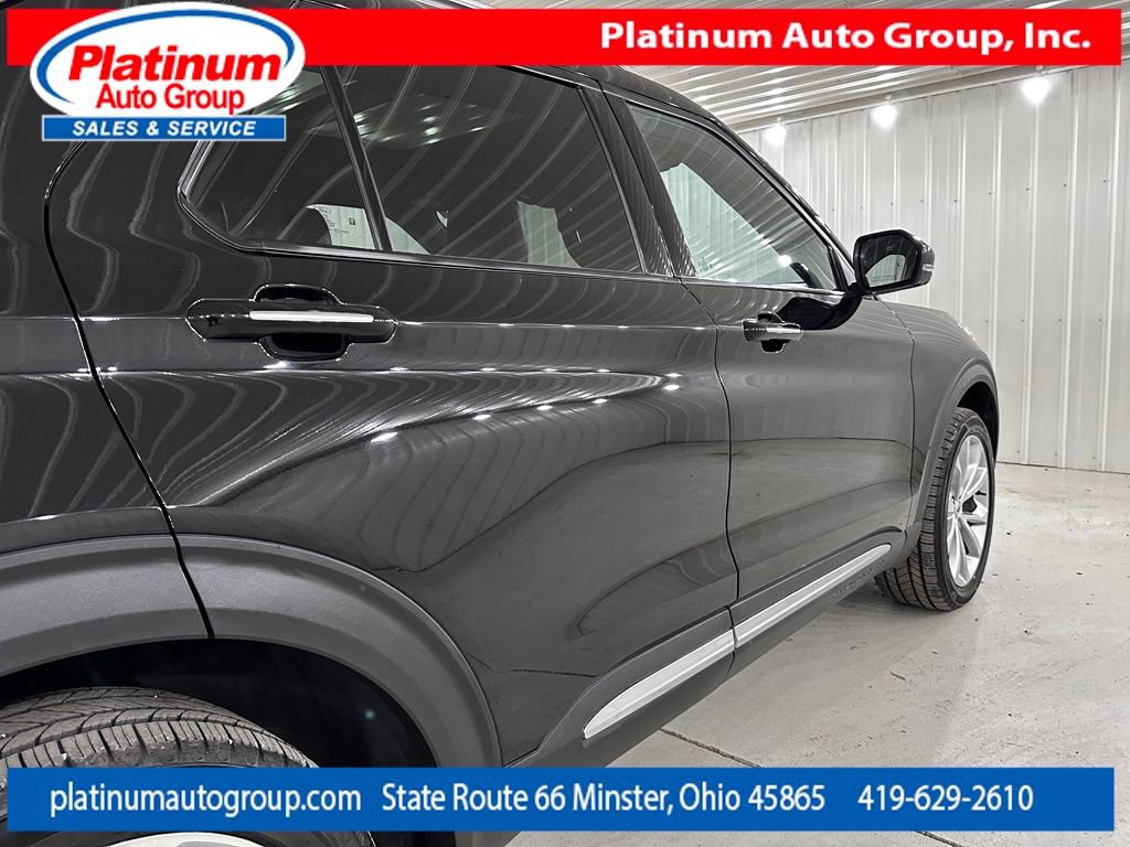Used 2021 Ford Explorer Platinum w/ Equipment Group 601A AWD/4WD image 70