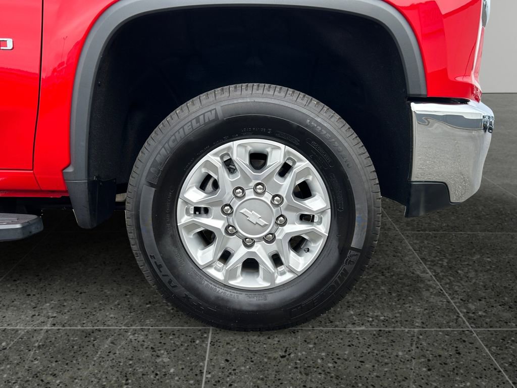 Used 2020 Chevrolet Silverado 2500 LTZ w/ LTZ Convenience Package image 9