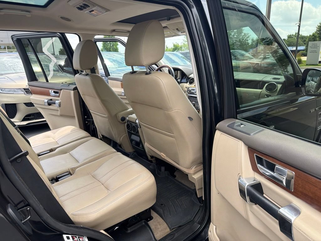 Used 2016 Land Rover LR4 HSE AWD/4WD image 10