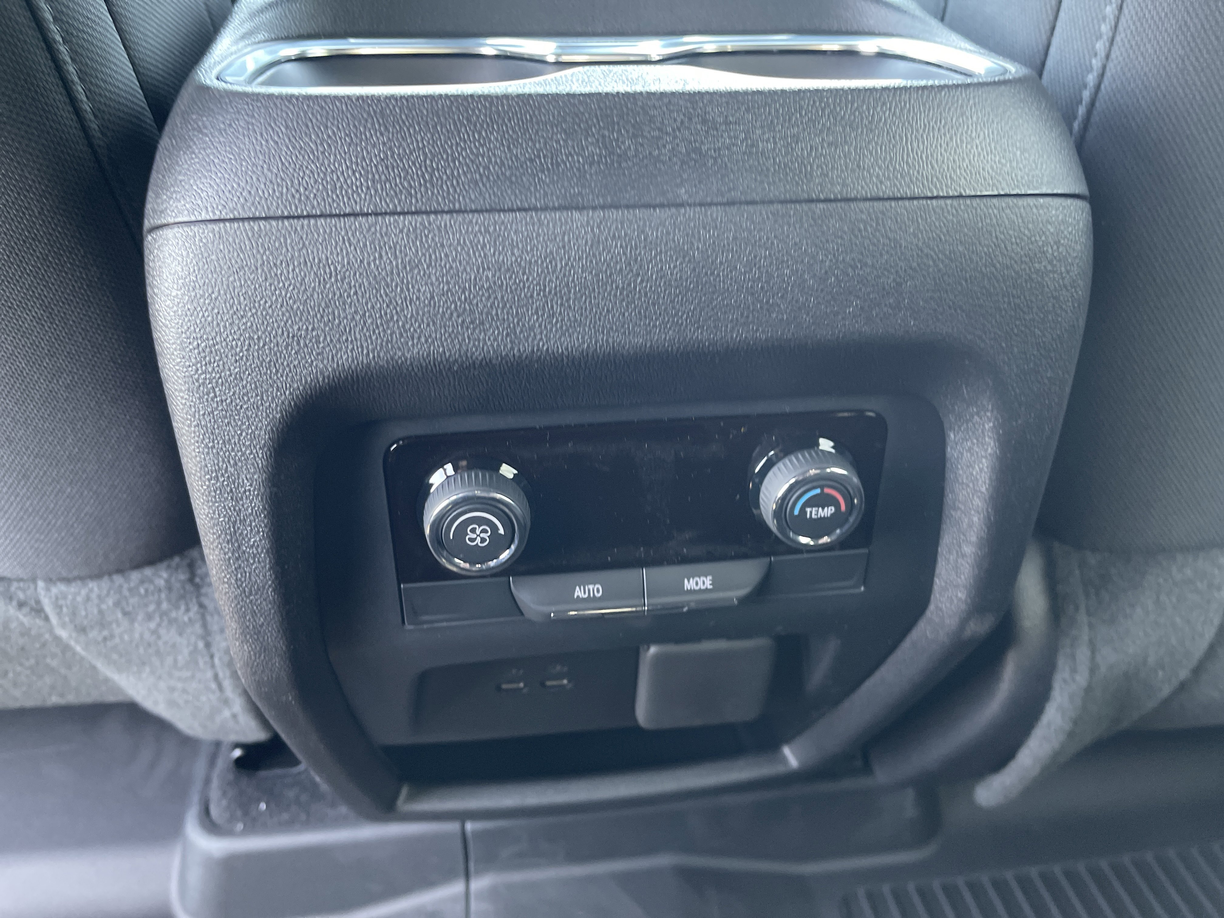 New 2026 Chevrolet Traverse LT w/ Midnight/Sport Edition image 37