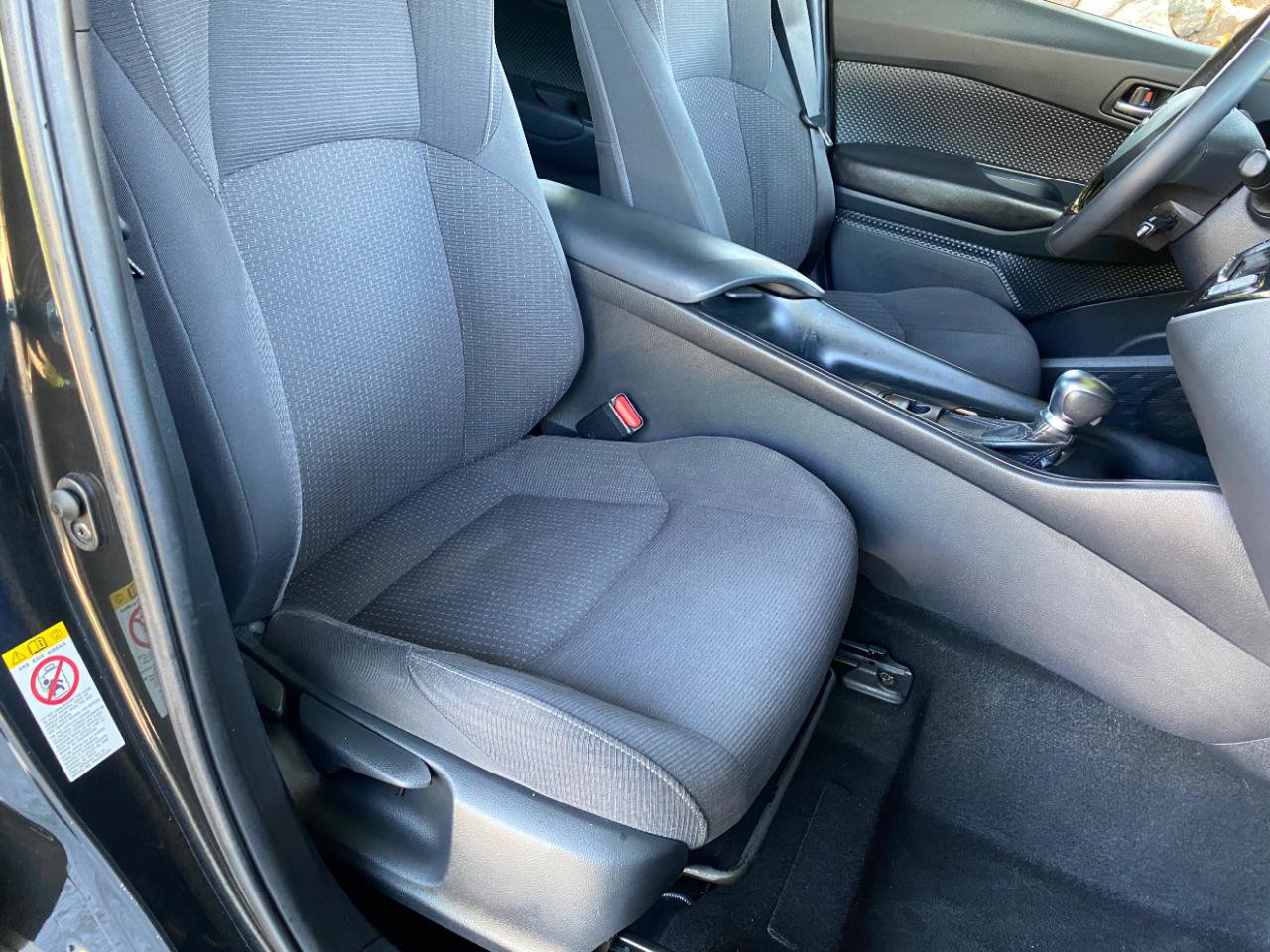 Used 2018 Toyota C-HR XLE FWD image 52