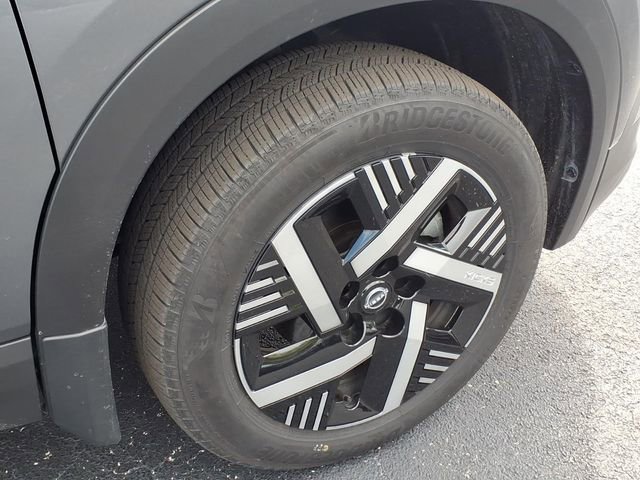 Used 2025 Nissan Kicks SV FWD image 18