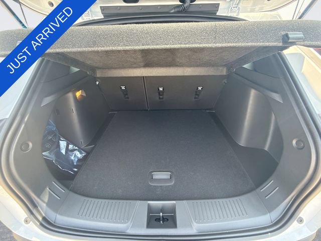 New 2026 Chevrolet Trax RS w/ Sunroof Package FWD image 25
