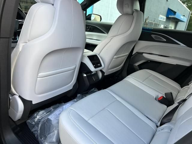 New 2026 Cadillac Lyriq Premium Luxury w/ LPO, Floor Liner Package AWD/4WD image 12
