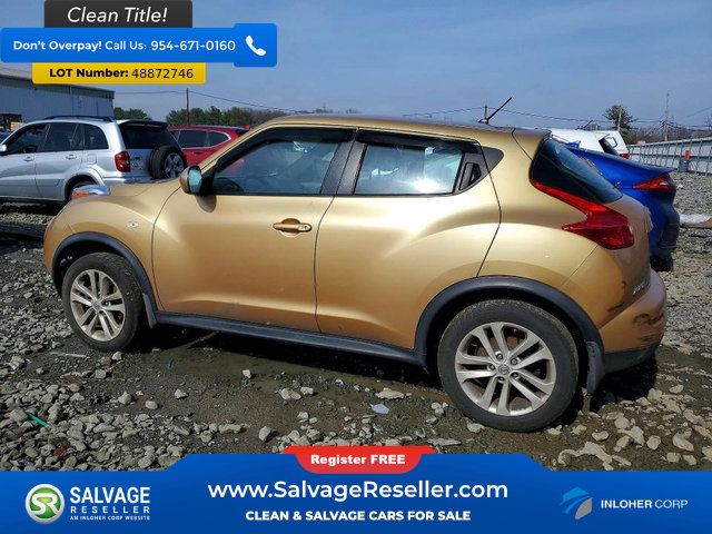 Used 2013 Nissan Juke S AWD/4WD image 3