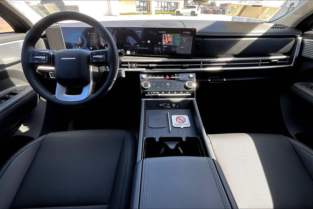 Used 2025 Hyundai Santa Fe XRT image 8