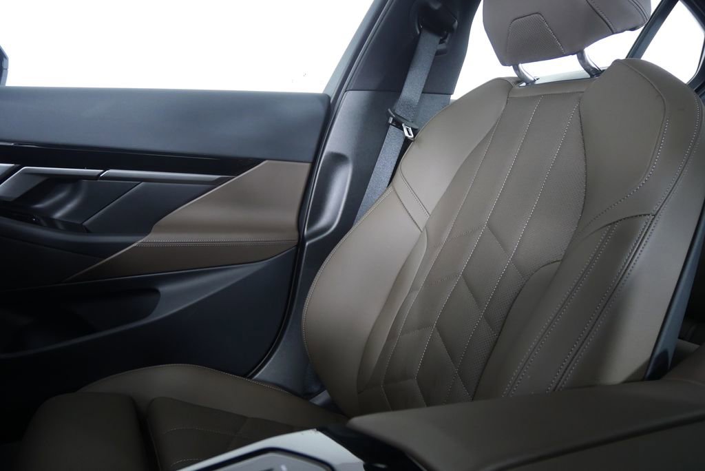 Certified 2026 BMW 530i image 26