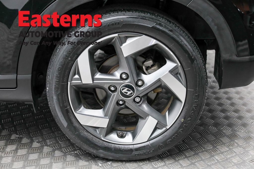 Used 2022 Hyundai Venue SEL image 8