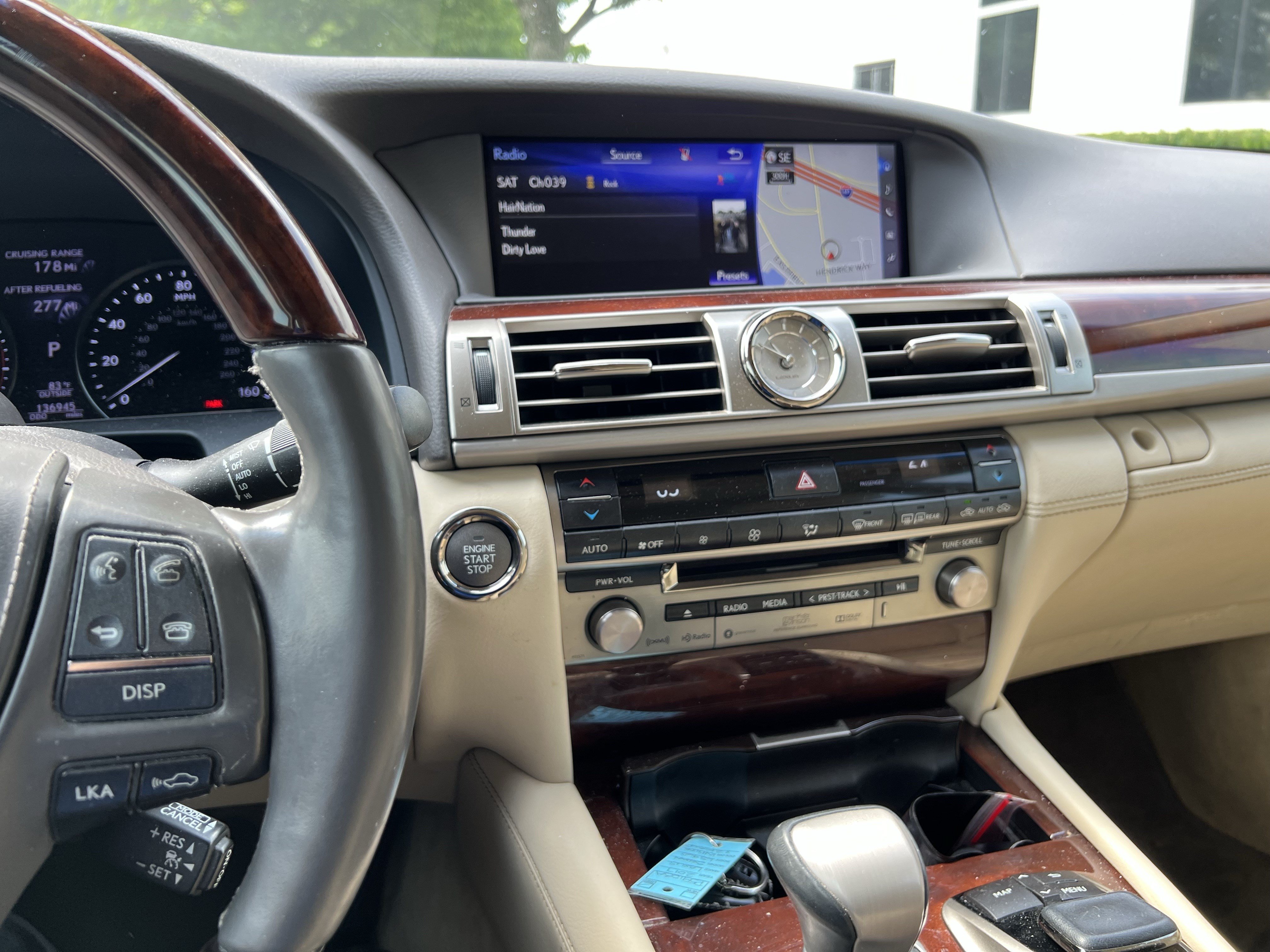 Used 2017 Lexus LS 460 L w/ Ultra Luxury Package RWD image 18
