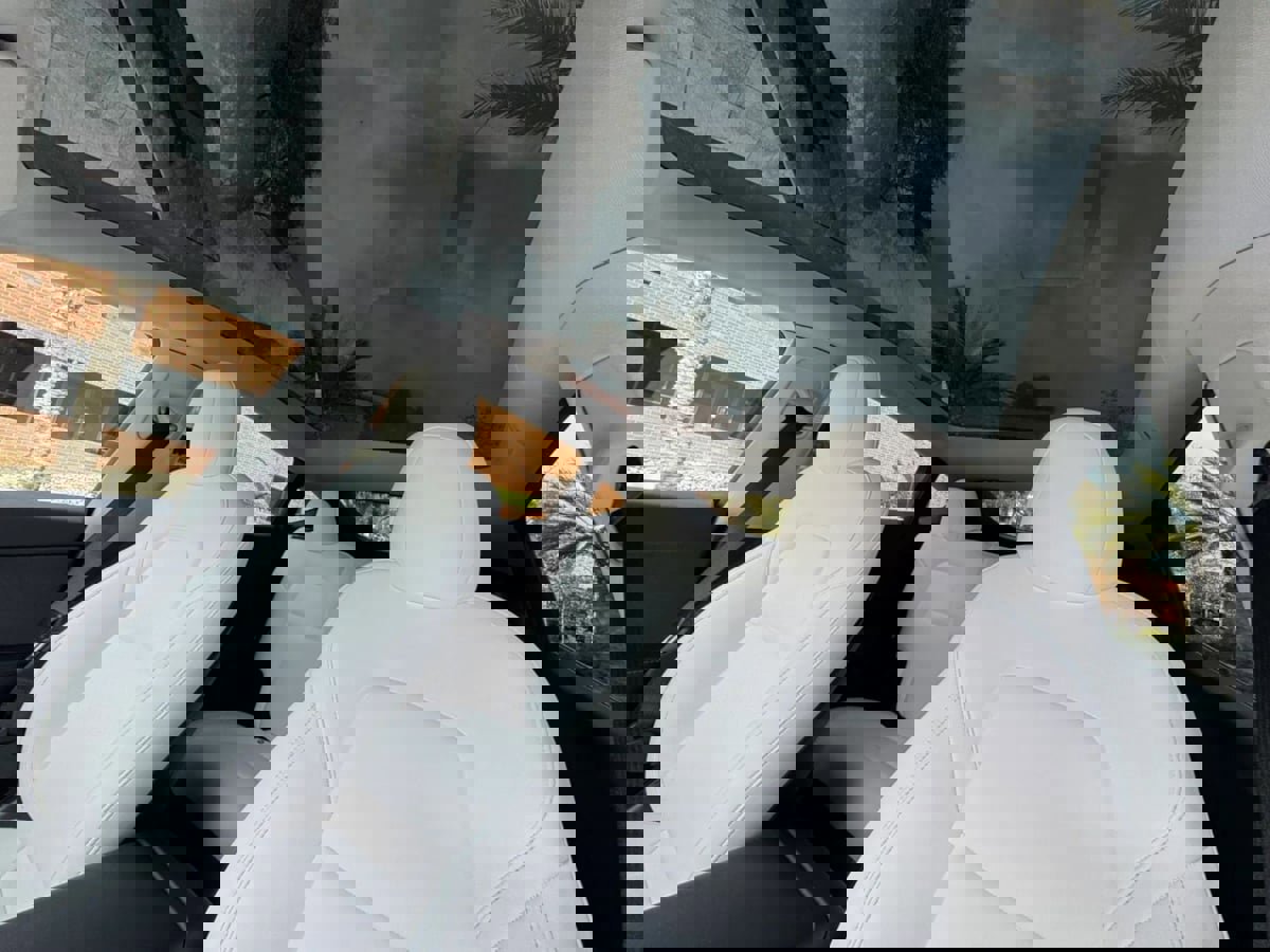 Used 2021 Tesla Model Y Long Range image 6