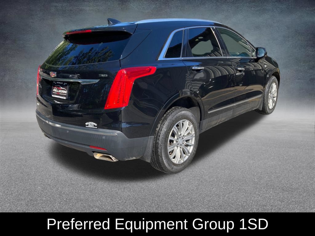 Used 2017 Cadillac XT5 Luxury w/ Driver Awareness Package AWD/4WD image 6