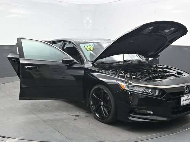 Used 2019 Honda Accord Sport image 40
