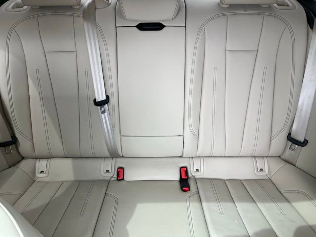 Used 2023 Audi A4 2.0T Premium w/ Convenience Package image 17