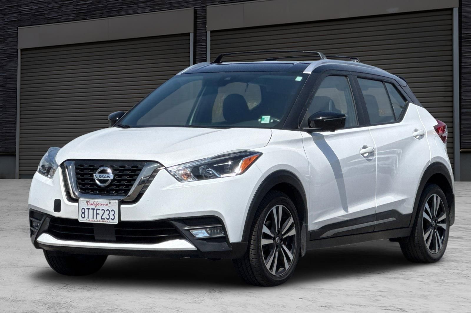 Used 2020 Nissan Kicks SR w/ SR Premium Package FWD image 9