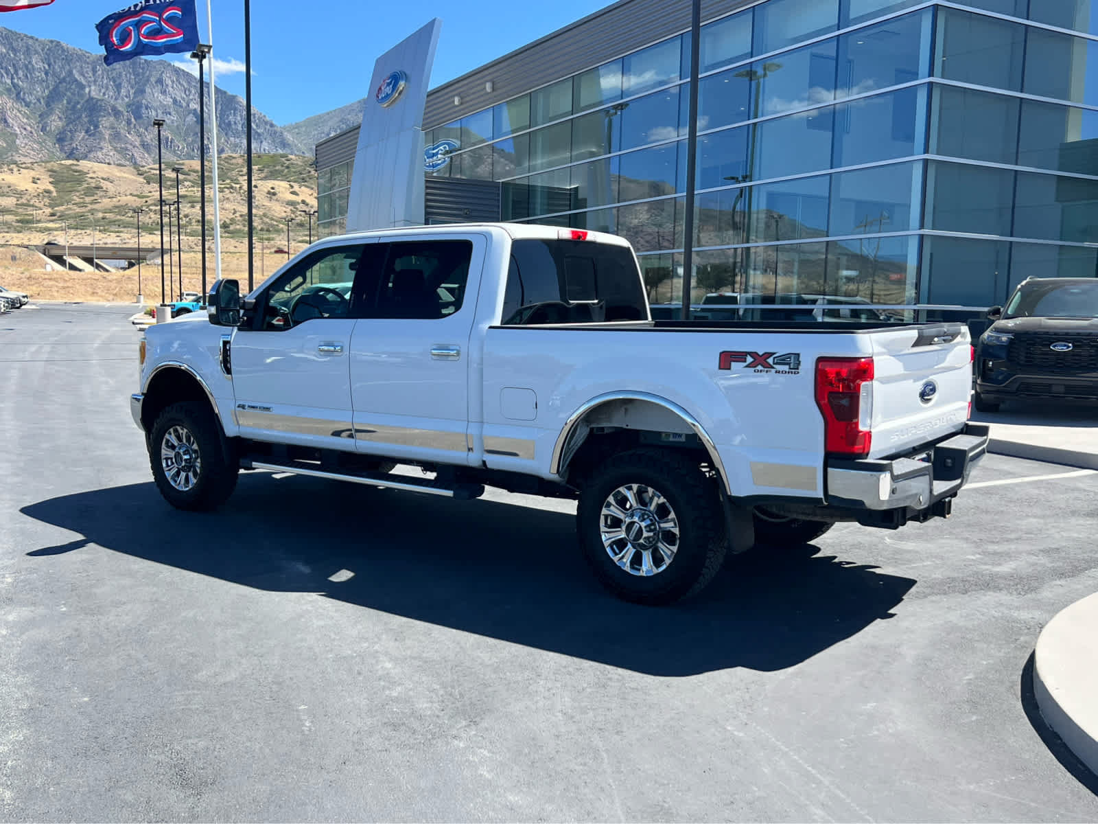 Used 2017 Ford F350 Lariat w/ Chrome Package AWD/4WD image 19