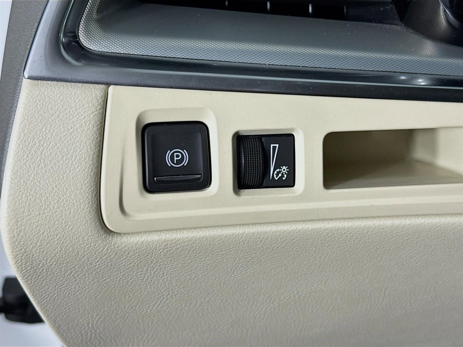 Used 2022 Cadillac XT5 Premium Luxury image 11