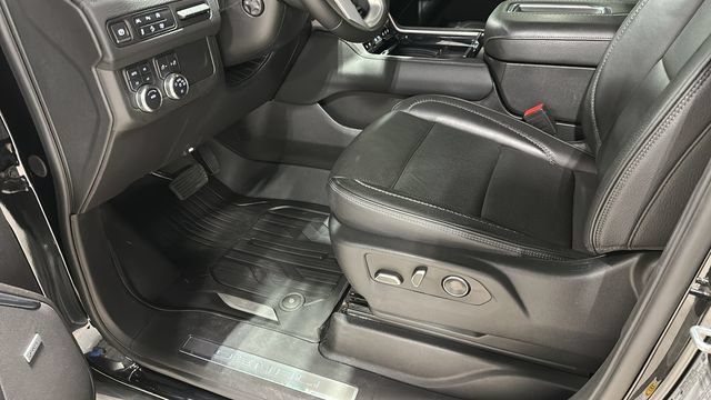Used 2024 GMC Yukon Denali AWD/4WD image 8
