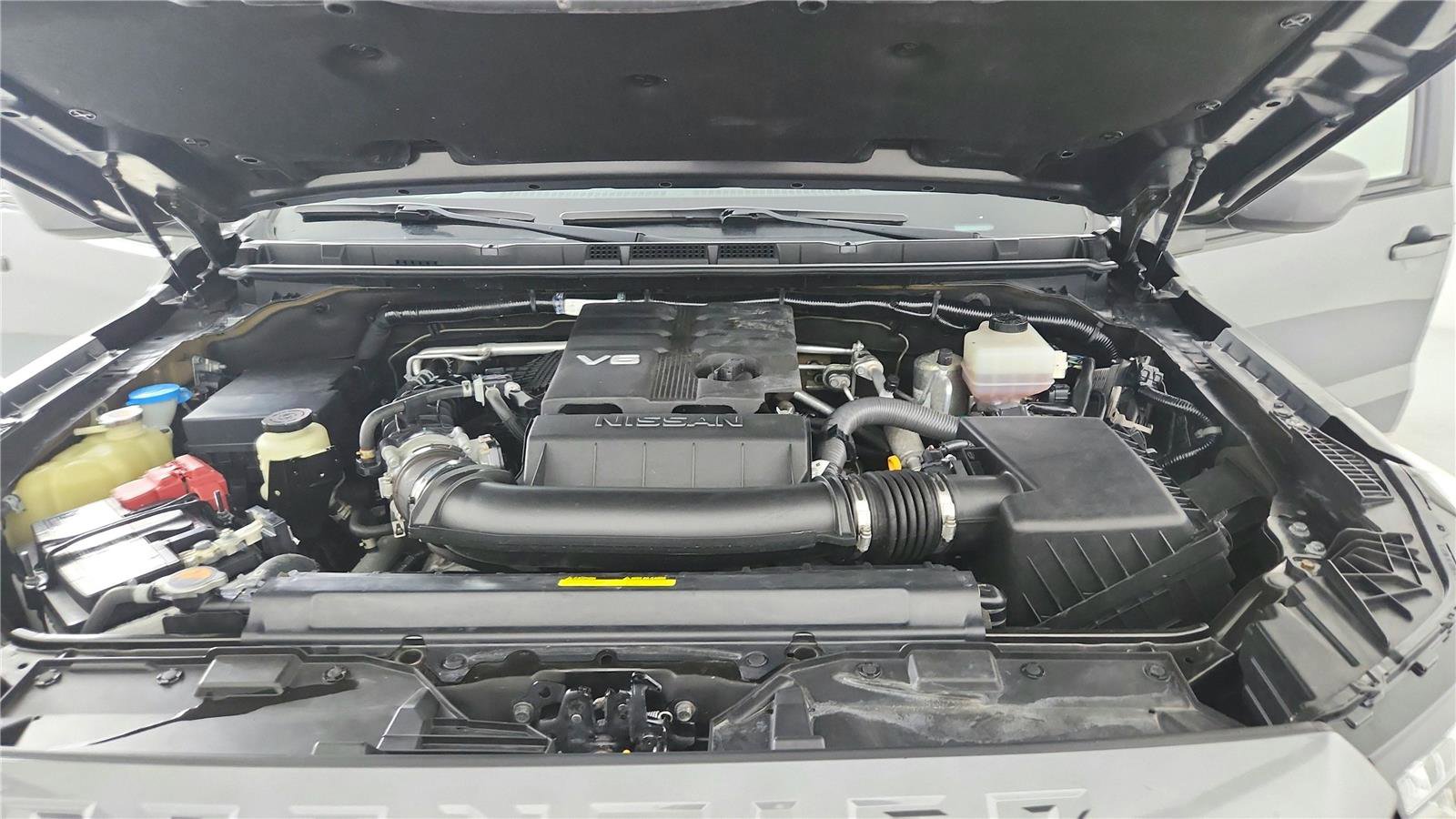 Used 2022 Nissan Frontier SV w/ Technology Package image 18