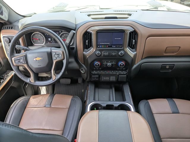Used 2023 Chevrolet Silverado 2500 High Country w/ LPO, Hitch Package AWD/4WD image 17
