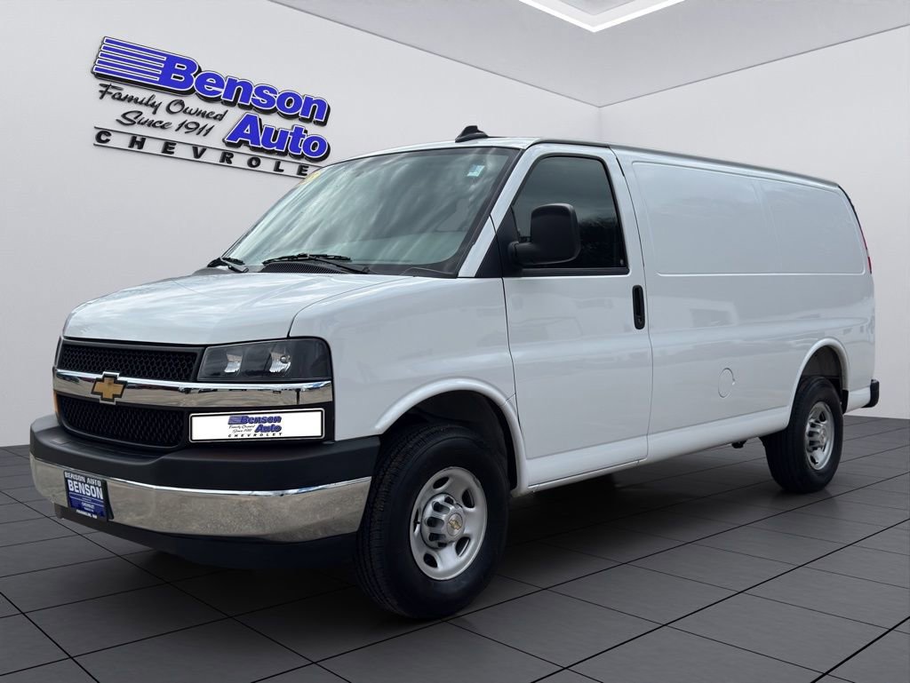 Certified 2025 Chevrolet Express 2500 w/ Driver Convenience Package RWD image 1