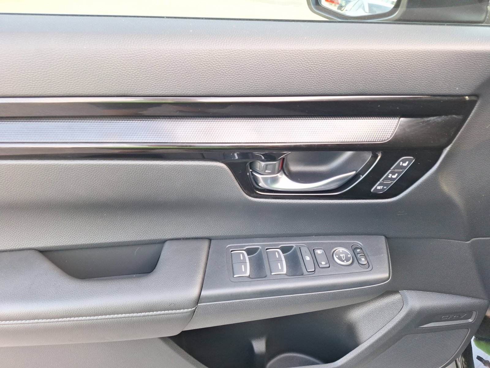 Used 2025 Honda CR-V EX-L image 16