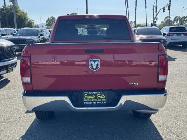 Used 2022 RAM 1500 Classic SLT image 5