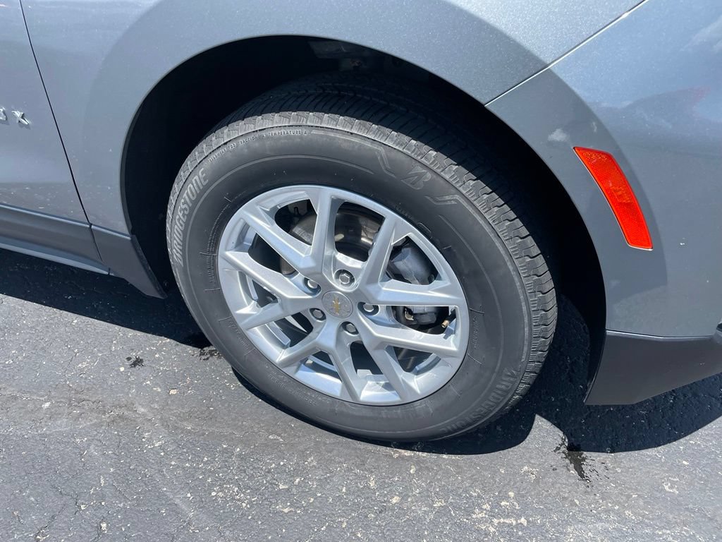 Used 2024 Chevrolet Equinox LT AWD/4WD image 3