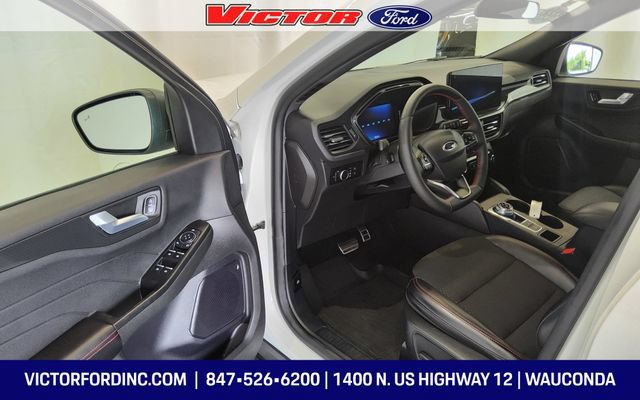 Used 2024 Ford Escape ST-Line w/ Tech Pack #1 AWD/4WD image 10