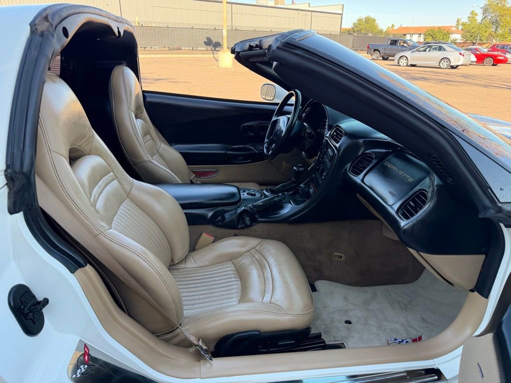 Used 2003 Chevrolet Corvette Coupe w/ Preferred Equipment Group image 15