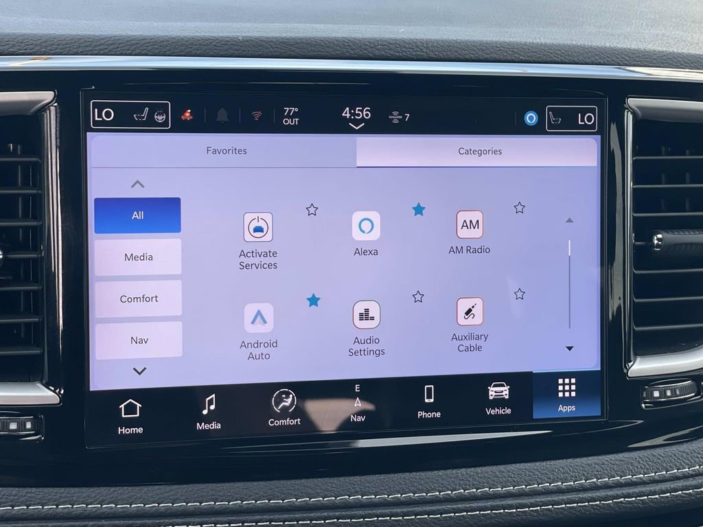 Used 2025 Chrysler Pacifica Select w/ Uconnect Theater Family Group image 11