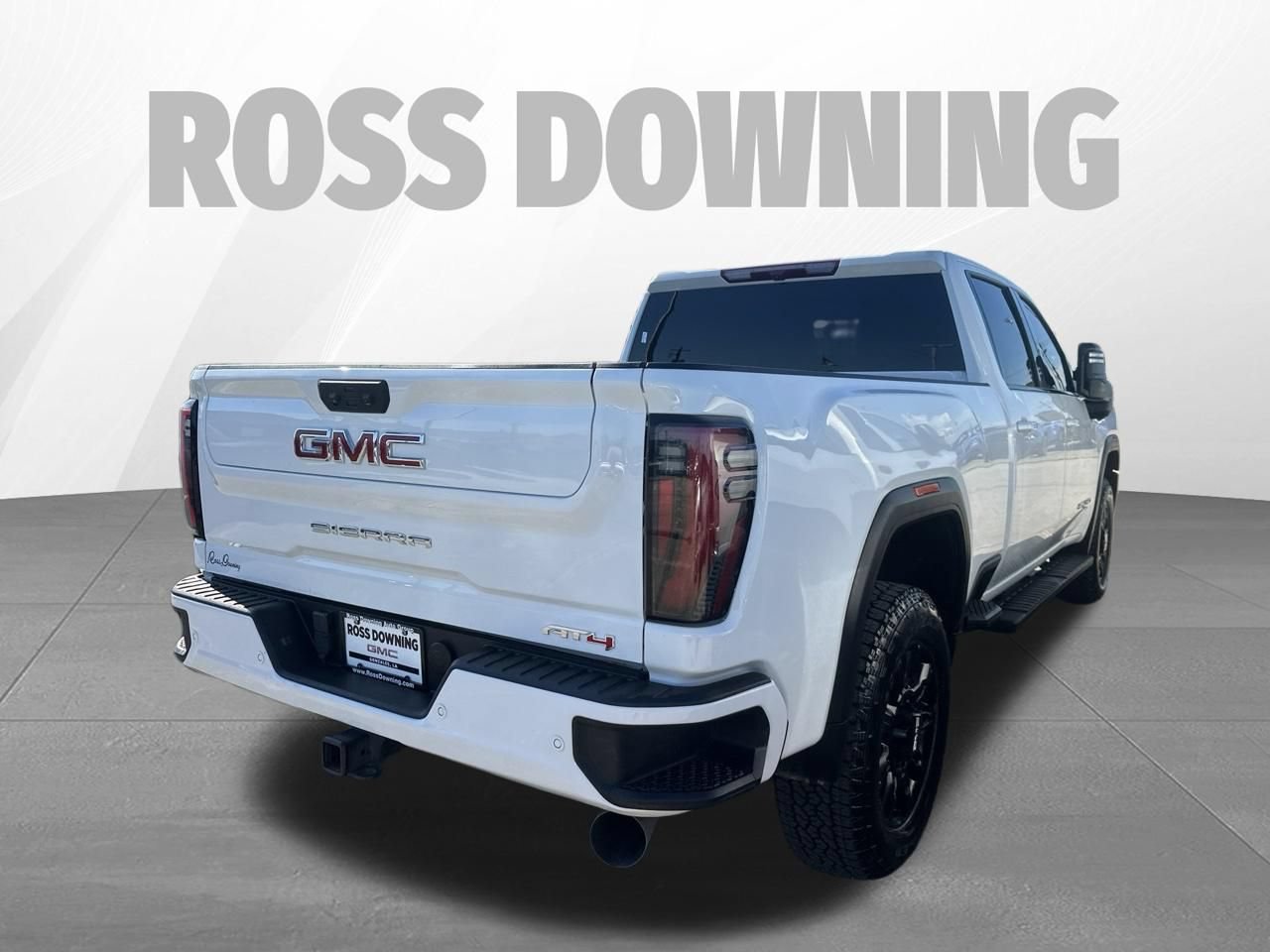 Used 2025 GMC Sierra 2500 AT4 AWD/4WD image 4