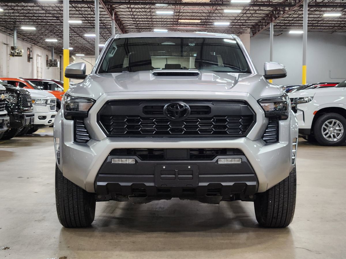 Used 2024 Toyota Tacoma TRD Sport RWD image 2