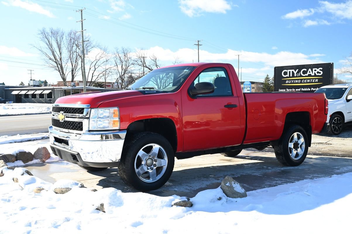 Used 2014 Chevrolet Silverado 2500 W/T w/ Snow Plow Prep Package image 9