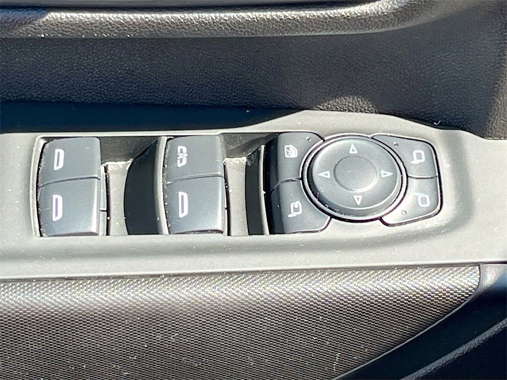 Used 2024 Chevrolet Silverado 2500 Custom w/ Custom Value Package image 17