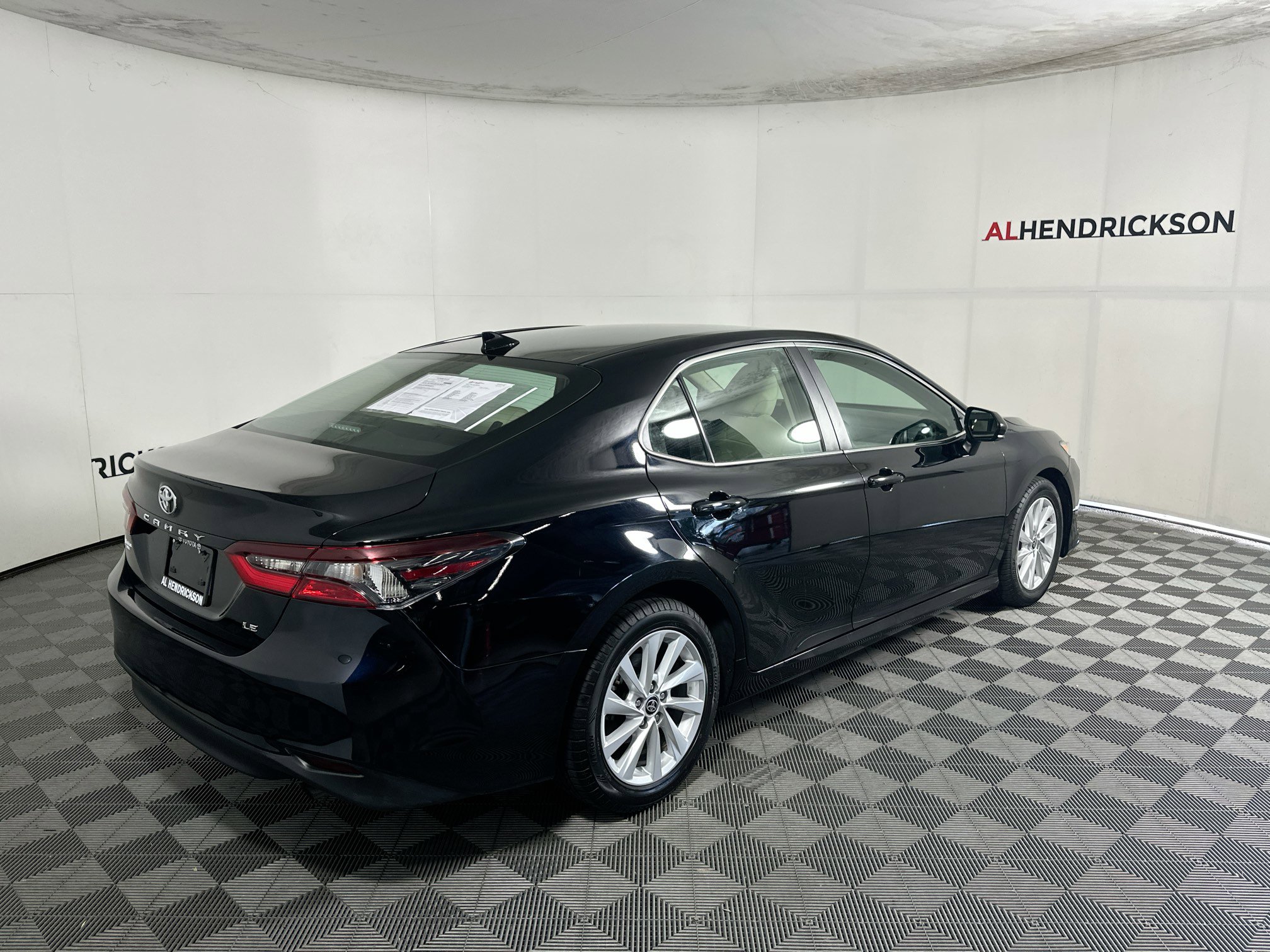 Used 2024 Toyota Camry LE image 3