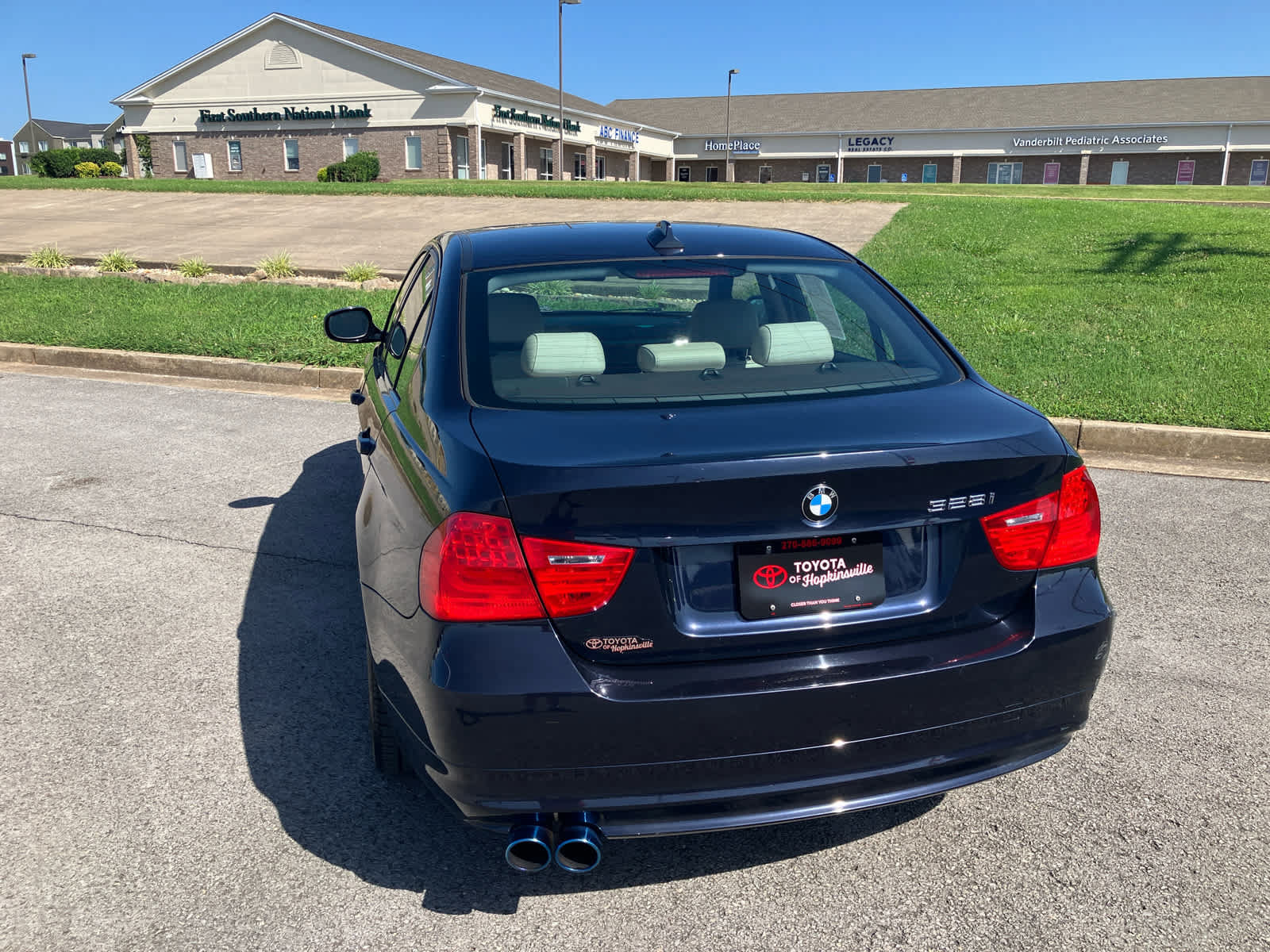 Used 2010 BMW 328i Sedan RWD image 12