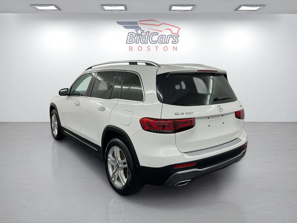 Used 2022 Mercedes-Benz GLB 250 4MATIC image 6