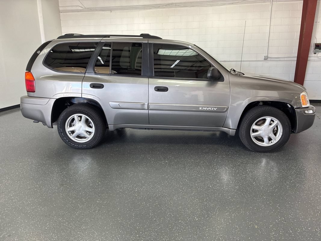 Used 2005 GMC Envoy SLE w/ Sle Preferred Equipment Group AWD/4WD image 3