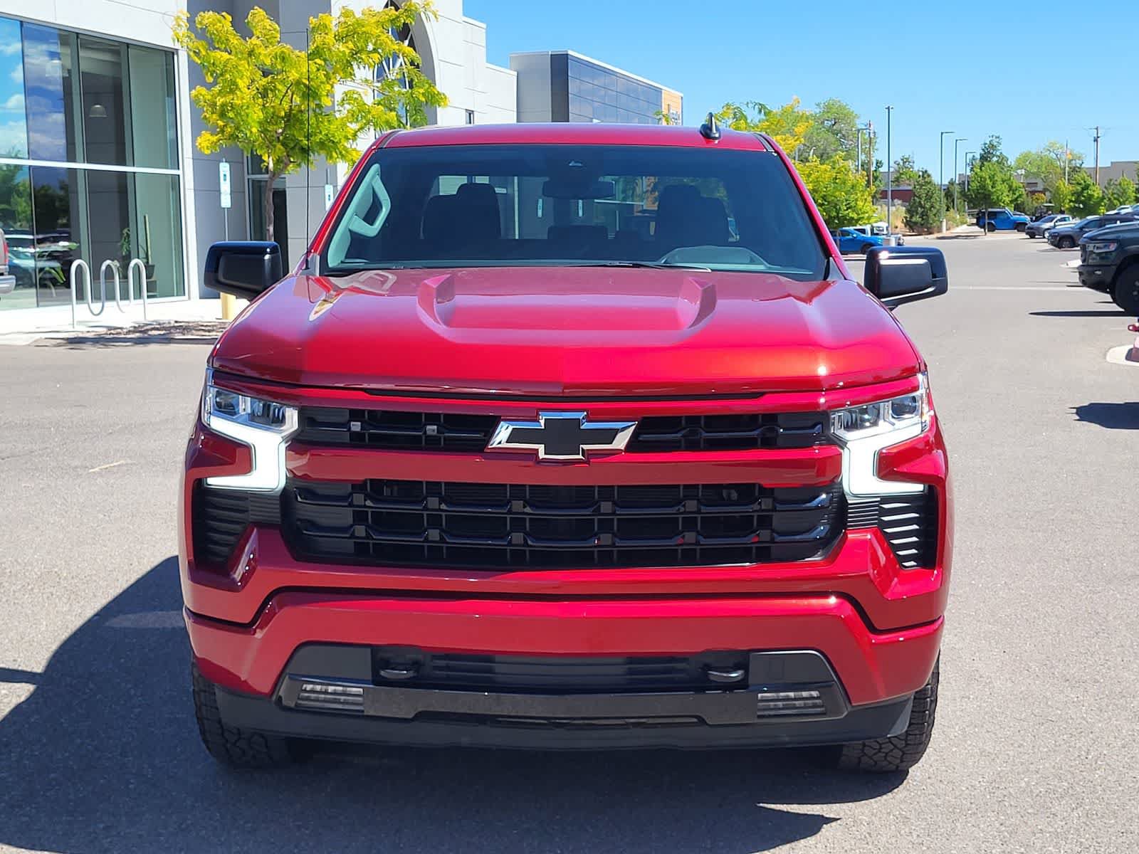 Used 2023 Chevrolet Silverado 1500 RST AWD/4WD image 2