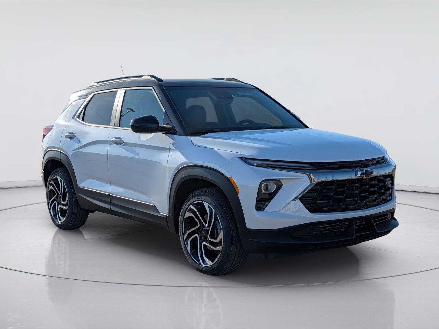 New 2026 Chevrolet TrailBlazer RS w/ Convenience Package AWD/4WD image 2