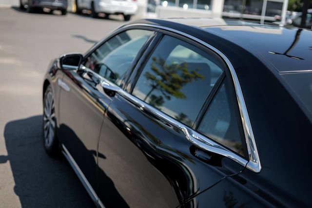 Used 2020 Lincoln Continental AWD w/ Premium Package image 13