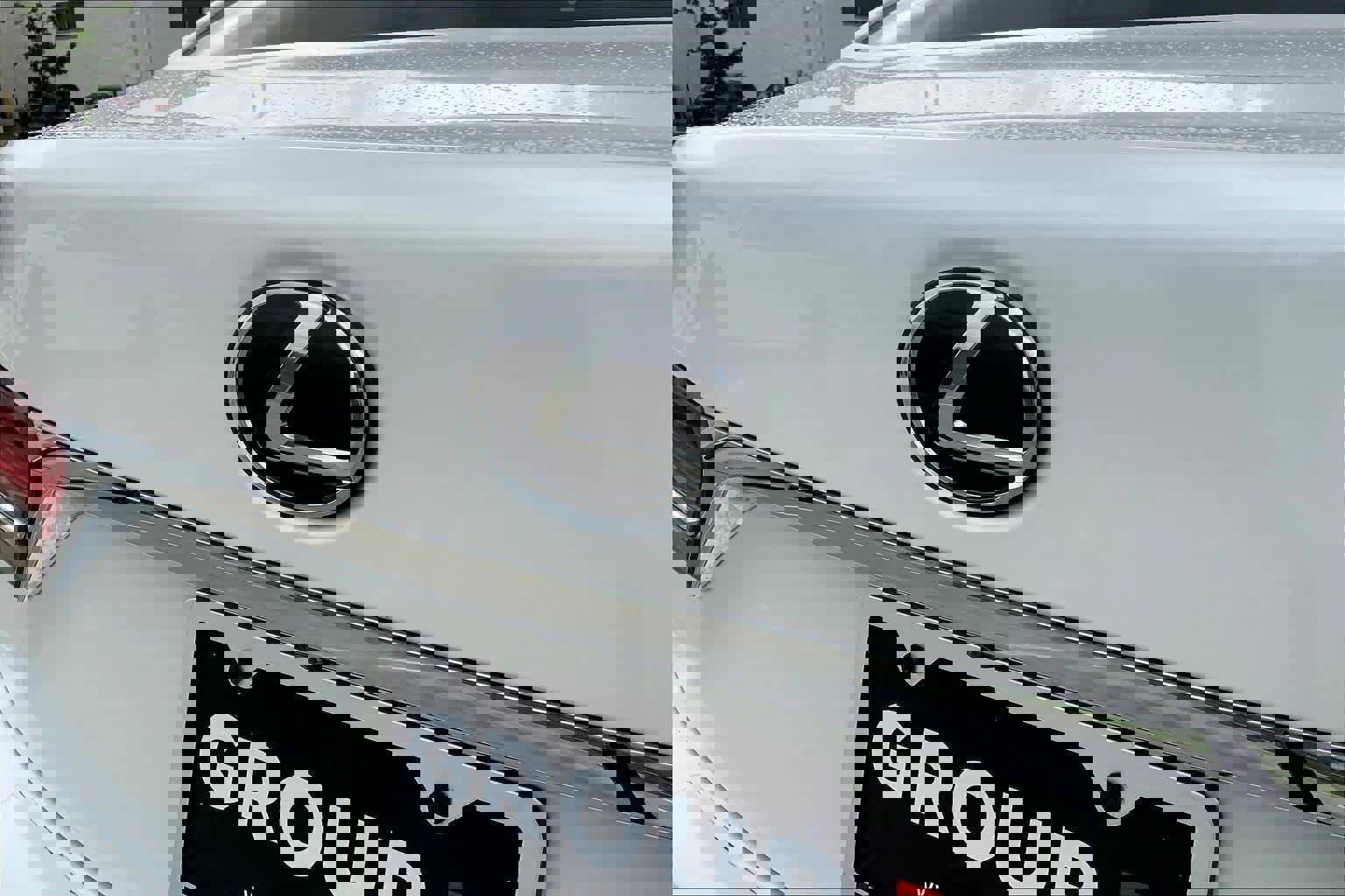 Used 2018 Lexus LS 500 w/ Interior Upgrade Package image 30