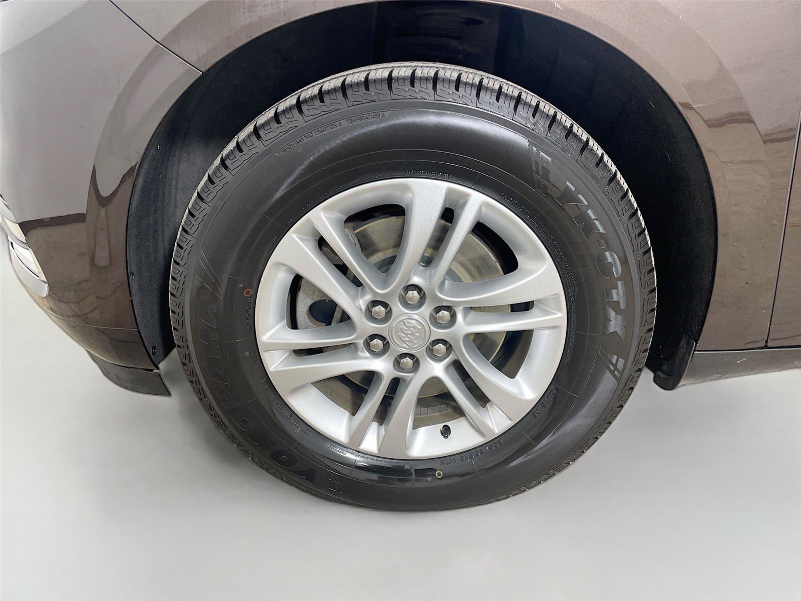 Used 2018 Buick Enclave Essence w/ Trailering Package AWD/4WD image 29