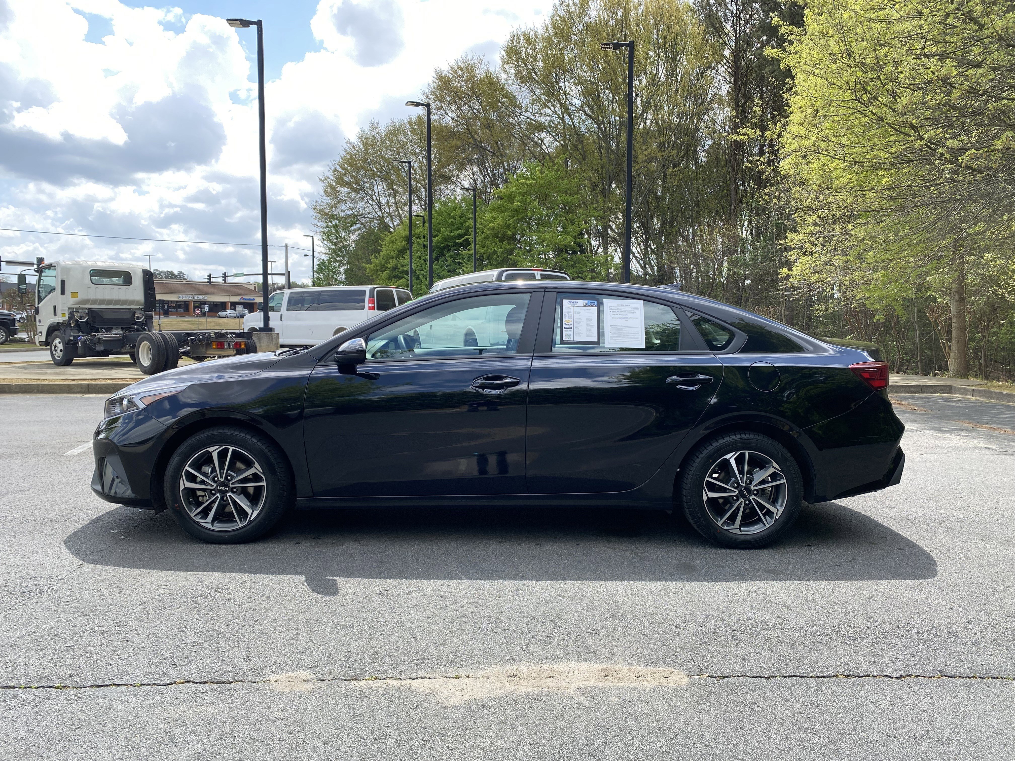 Used 2024 Kia Forte LXS image 6