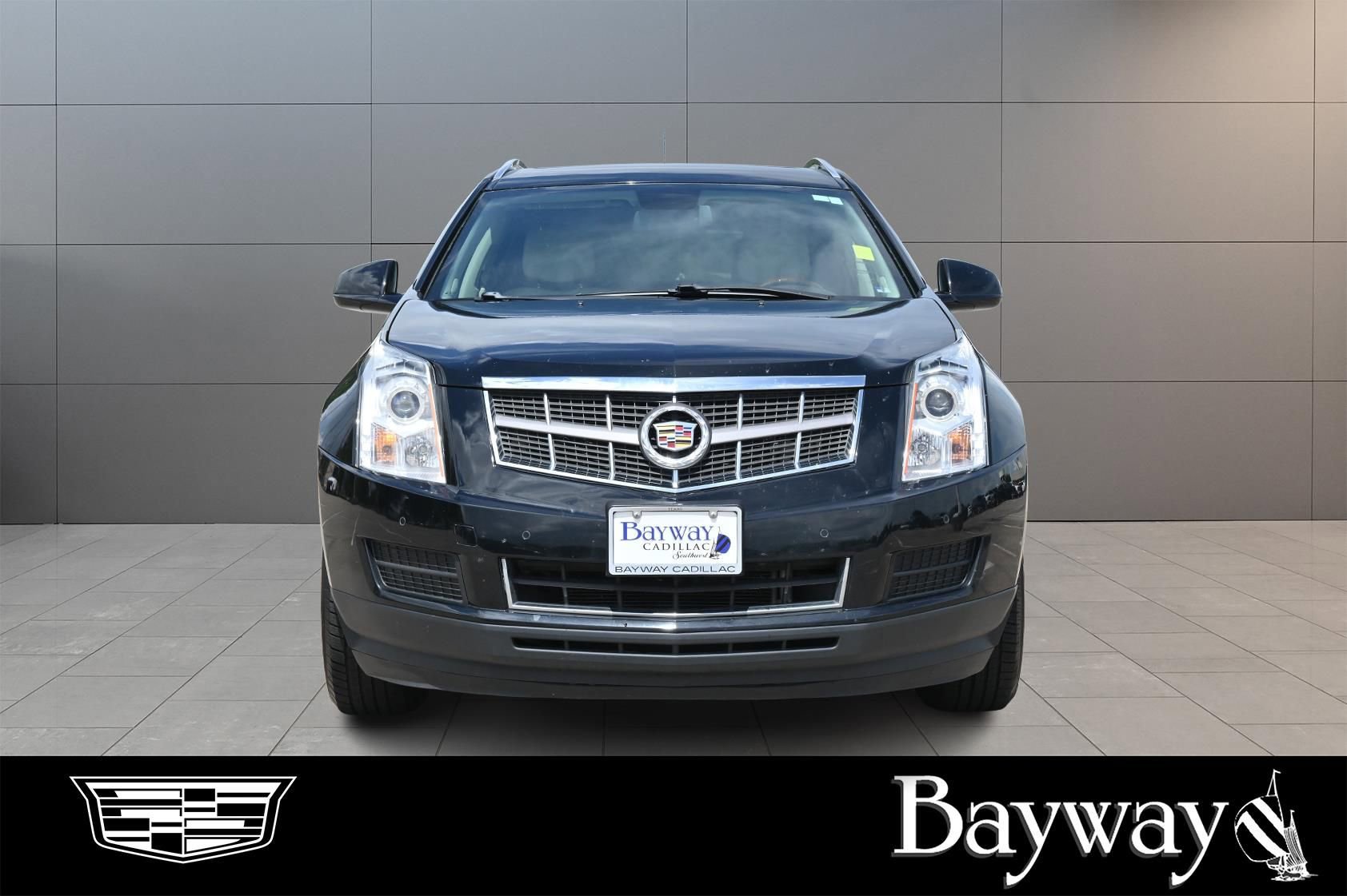 Used 2011 Cadillac SRX Luxury FWD image 2