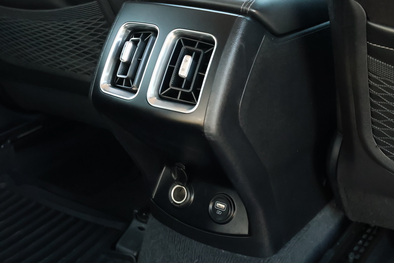 Used 2022 Kia Sorento EX w/ Panoramic Sunroof Package FWD image 34