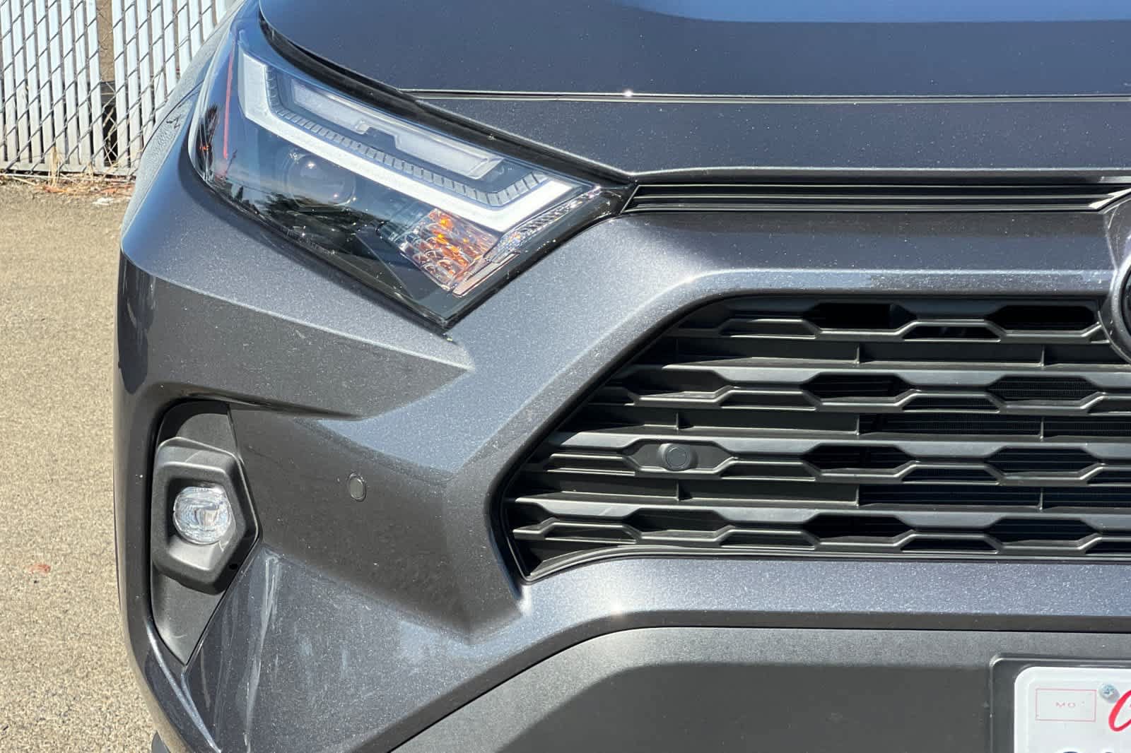 Used 2025 Toyota RAV4 XLE Premium w/ Weather Package AWD/4WD image 17