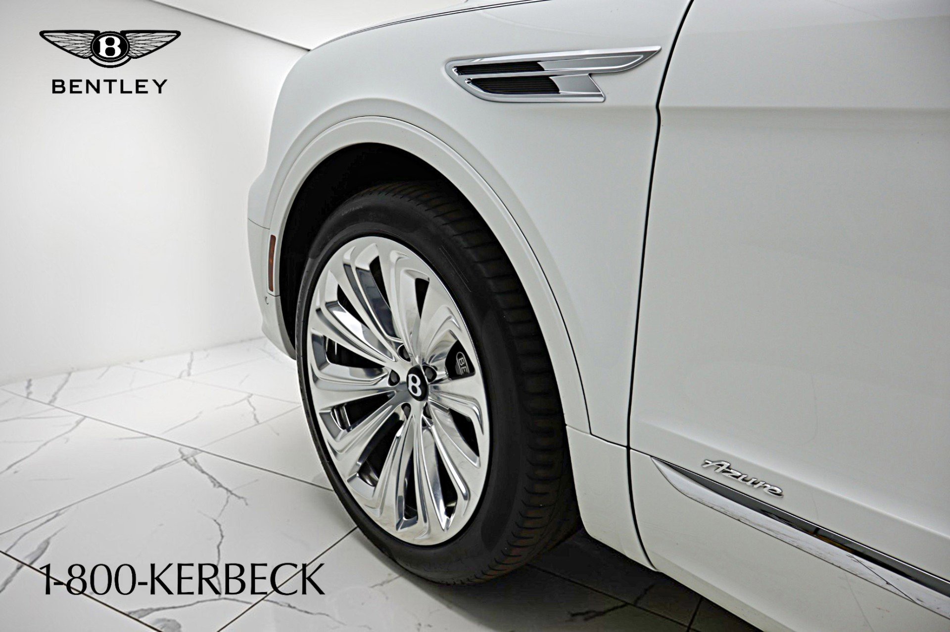 Used 2024 Bentley Bentayga image 22