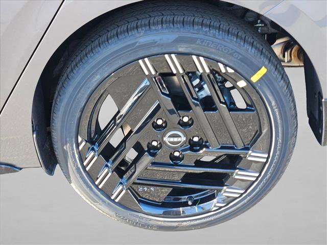 New 2026 Nissan Sentra SR image 8