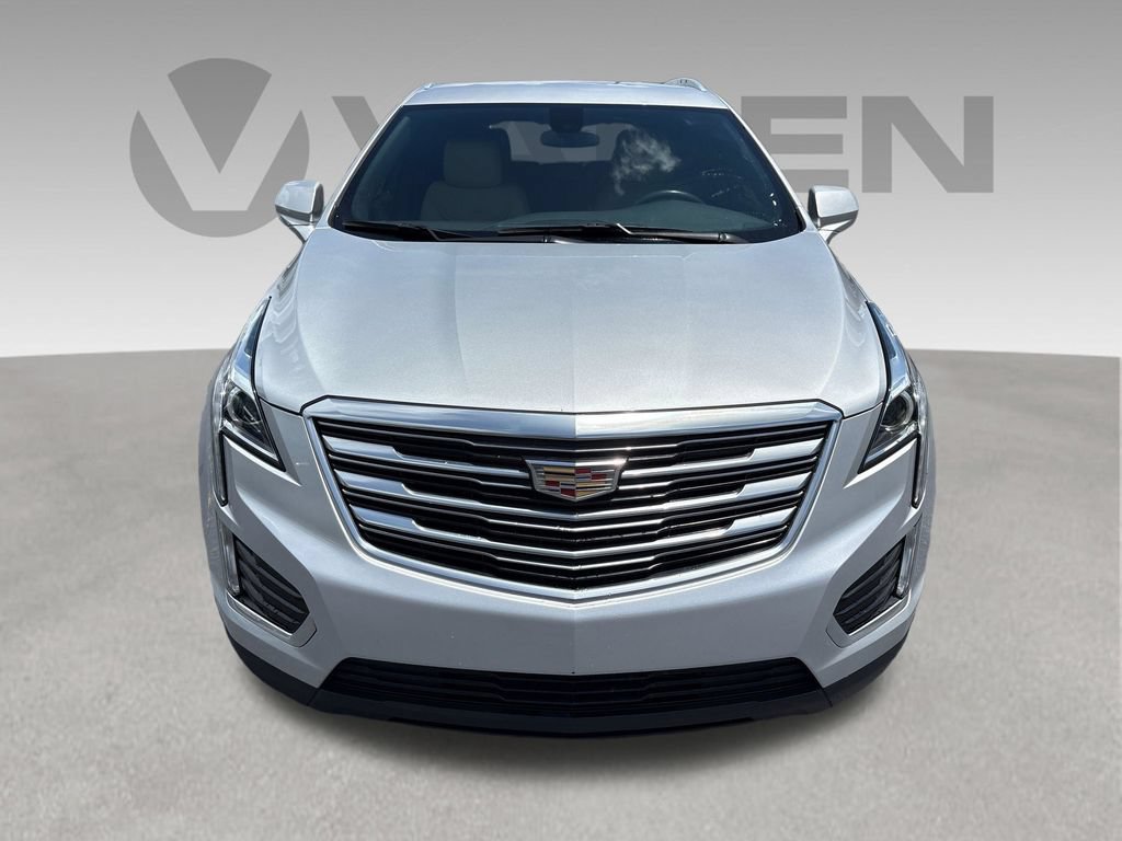 Used 2017 Cadillac XT5 FWD image 2